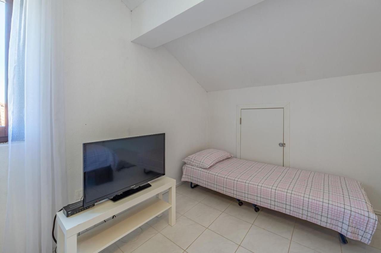 Iskra Apartment *